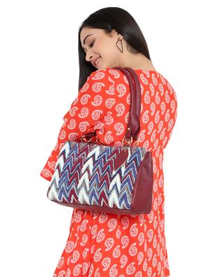 maroon leatherette (pu) structured handbag - 17765525 - Standard Image - 6