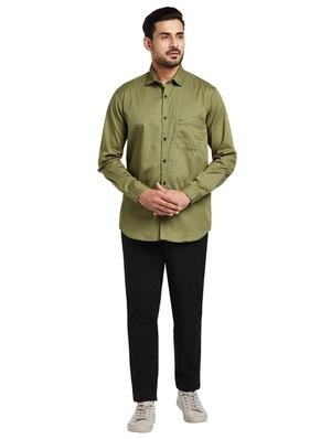olive green solid casual shirt - 17766643 - Standard Image - 4