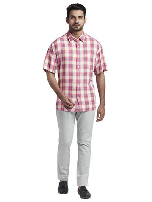 pink checkered casual shirt - 17766701 - Standard Image - 4