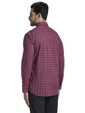 maroon printed casual shirt - 17766814 - Standard Image - 3