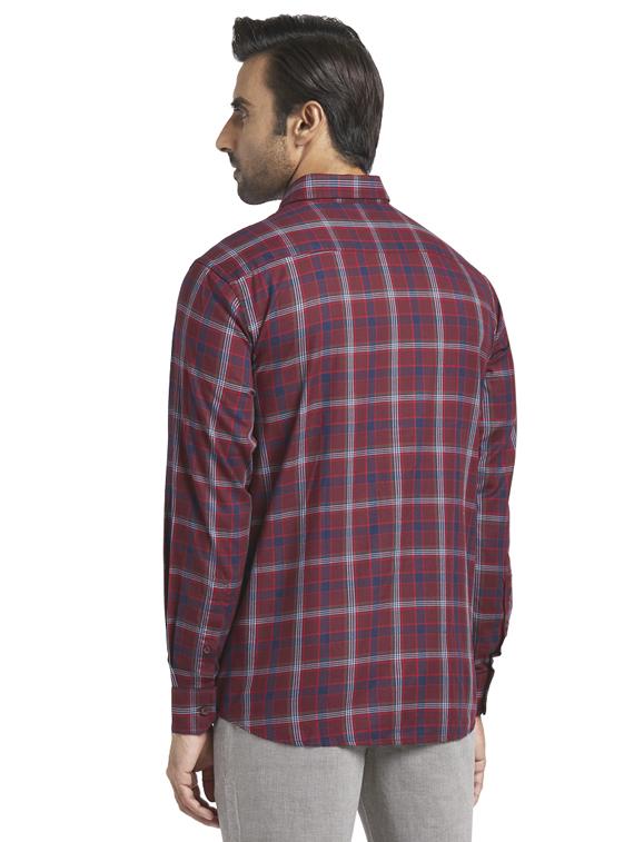 maroon checkered casual shirt - 17766929 - Zoom Image - 3