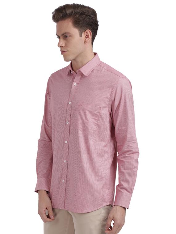 red self design casual shirt - 17767074 - Zoom Image - 2