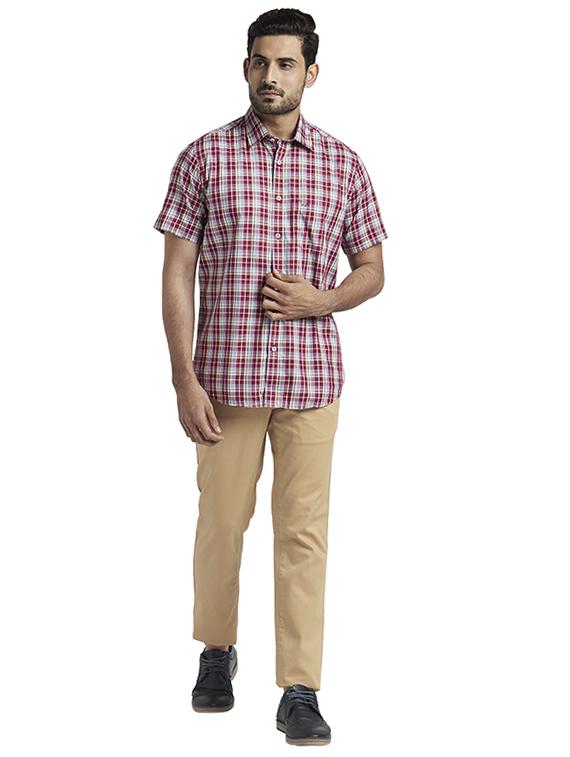 red checkered casual shirt - 17767243 - Zoom Image - 4