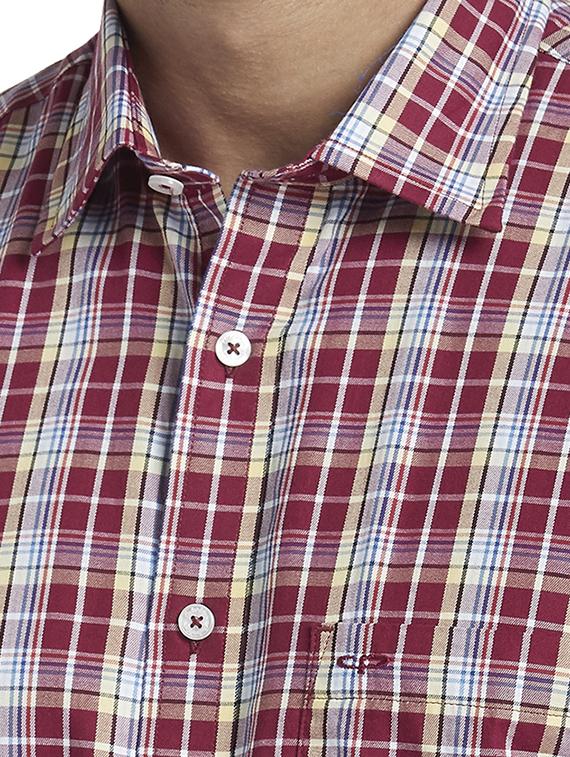 red checkered casual shirt - 17767243 - Zoom Image - 5