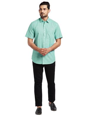 green self design casual shirt - 17767290 - Standard Image - 4
