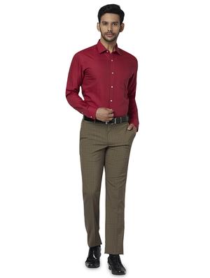red solid formal shirt - 17767381 - Standard Image - 4