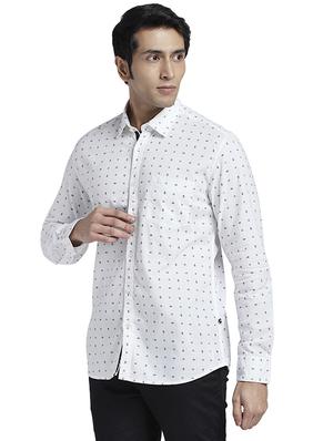 white printed casual shirt - 17767857 - Standard Image - 3