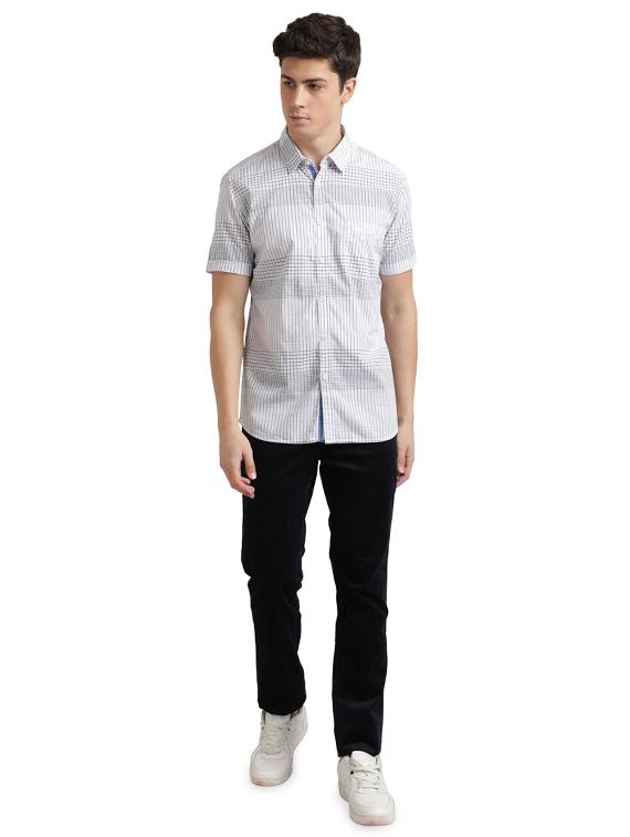 white checkered casual shirt - 17768158 - Zoom Image - 4