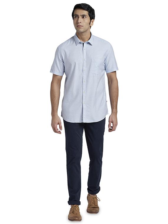 blue solid casual shirt - 17768174 - Zoom Image - 4