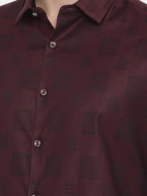 maroon self design casual shirt - 17772367 - Zoom Image - 5