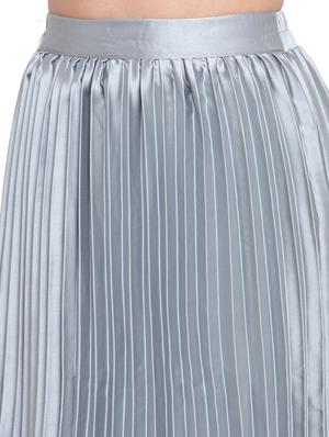 high rise pleated skirt - 17773488 - Standard Image - 5
