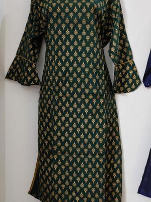 gold wool cape - 17775560 - Standard Image - 2