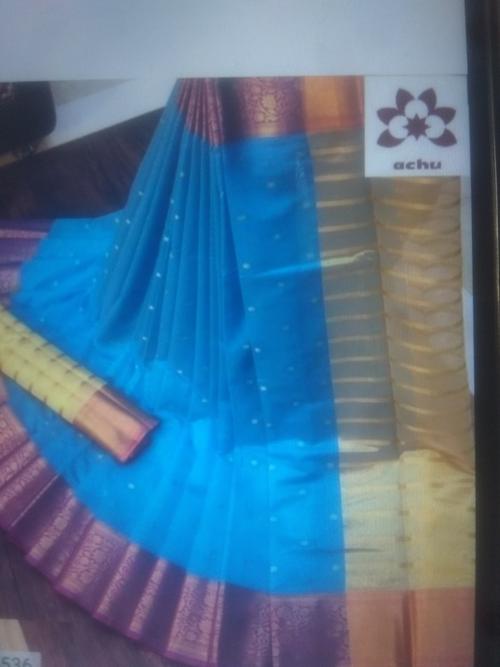 blue na scrubs & brush - 17776658 - Standard Image - 1