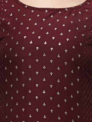 maroon silk blend straight kurta - 17777156 - Standard Image - 4