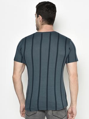 green striped t-shirt - 17782601 - Standard Image - 3