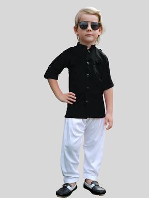 black solid kurta set - 17782789 - Standard Image - 4