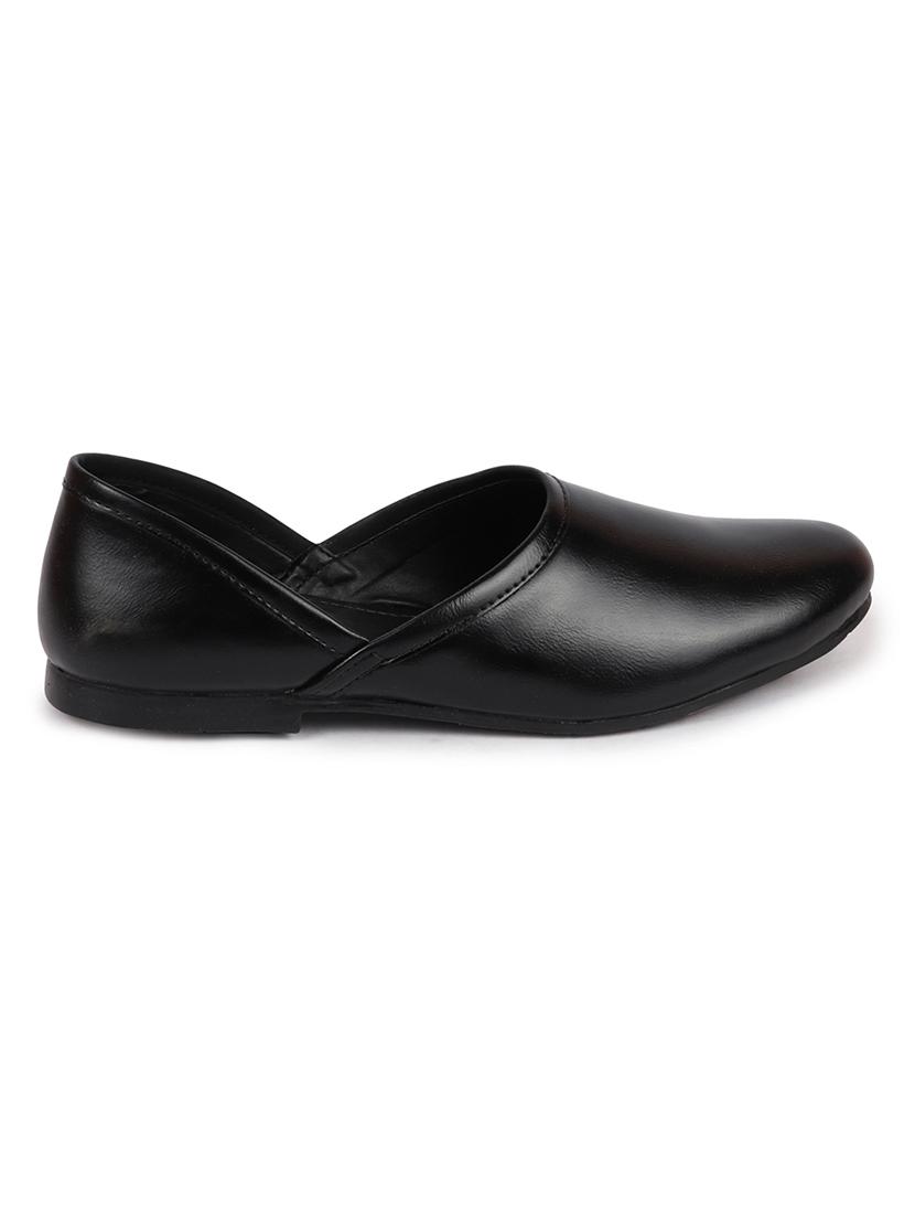 black pu slip on jutis - 17784311 - Zoom Image - 2