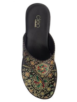 black toe separator sandal - 17786869 - Standard Image - 4