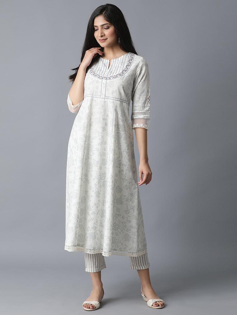 mid rise flat front trouser - 17790724 - Zoom Image - 4
