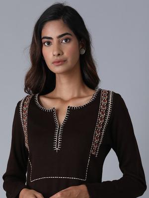 solid embroidered straight kurta - 17791131 - Standard Image - 4