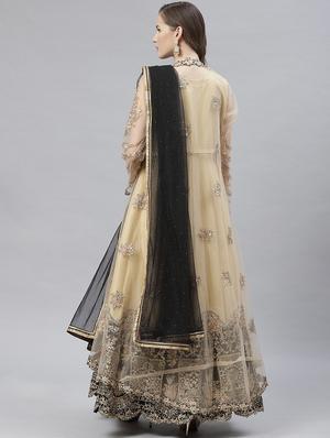 embroidered unstitched suit set - 17792751 - Standard Image - 3