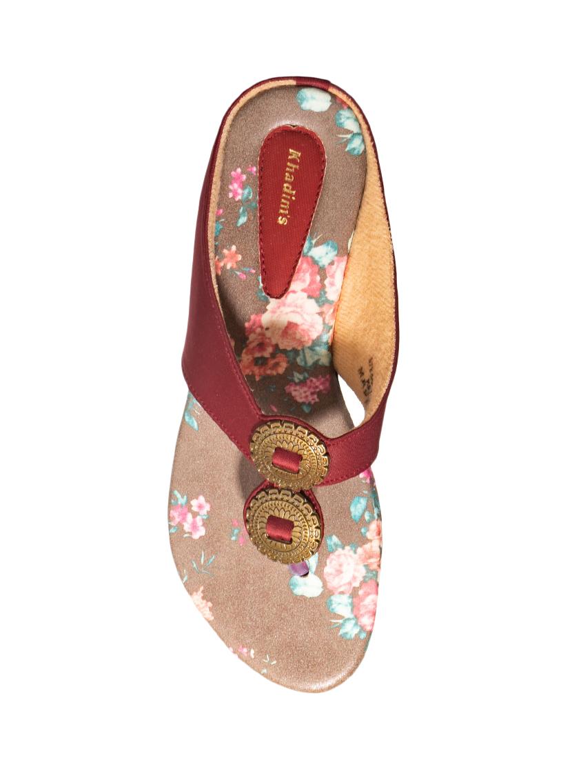 maroon fabric slip on sandals - 17797317 - Zoom Image - 4