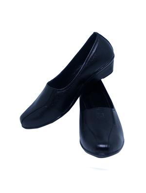 banuchi wedges bellies - 17807014 - Standard Image - 5