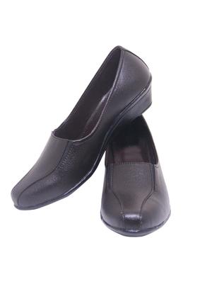 banuchi wedges bellies - 17807015 - Standard Image - 5