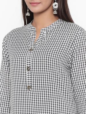 white checked straight kurta - 17809294 - Standard Image - 5