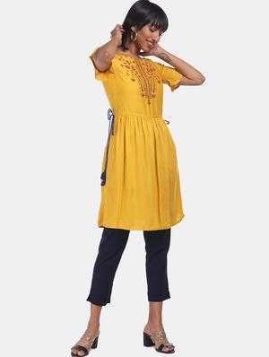 embroidered flared kurta - 17818678 - Standard Image - 4