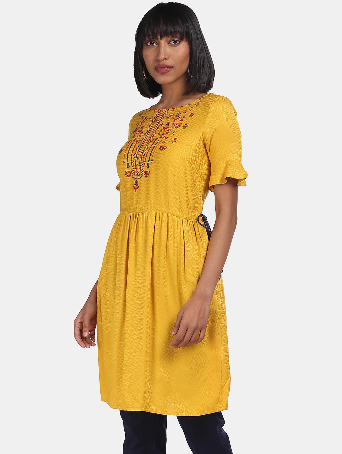 embroidered flared kurta - 17818678 - Zoom Image - 1