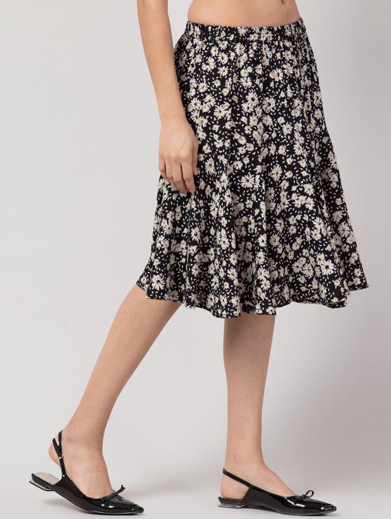 mid rise floral flared skirt - 17818987 - Zoom Image - 2