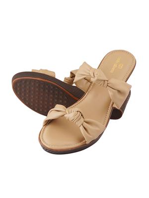 womens slippers - 17822769 - Standard Image - 4