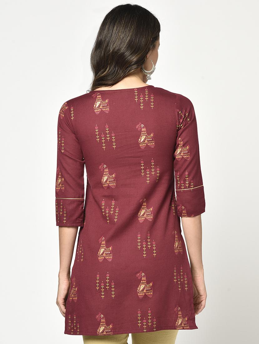 maroon printed straight kurti - 17823325 - Zoom Image - 3