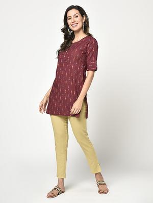 maroon printed straight kurti - 17823372 - Standard Image - 4