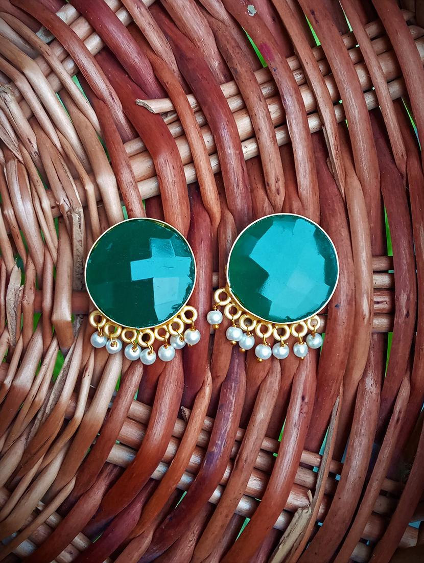 green brass studs earring - 17825391 - Zoom Image - 3