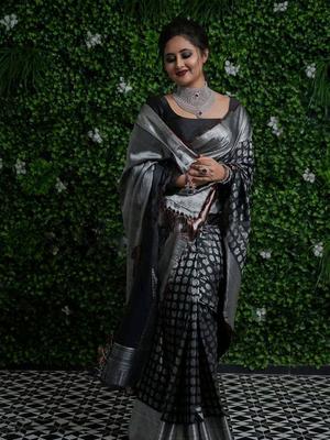 black color designer banarsi saree for - 17832224 - Standard Image - 2