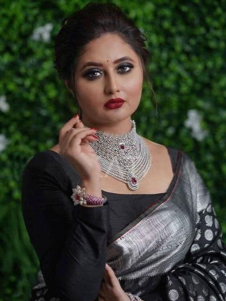 black color designer banarsi saree for - 17832224 - Zoom Image - 4