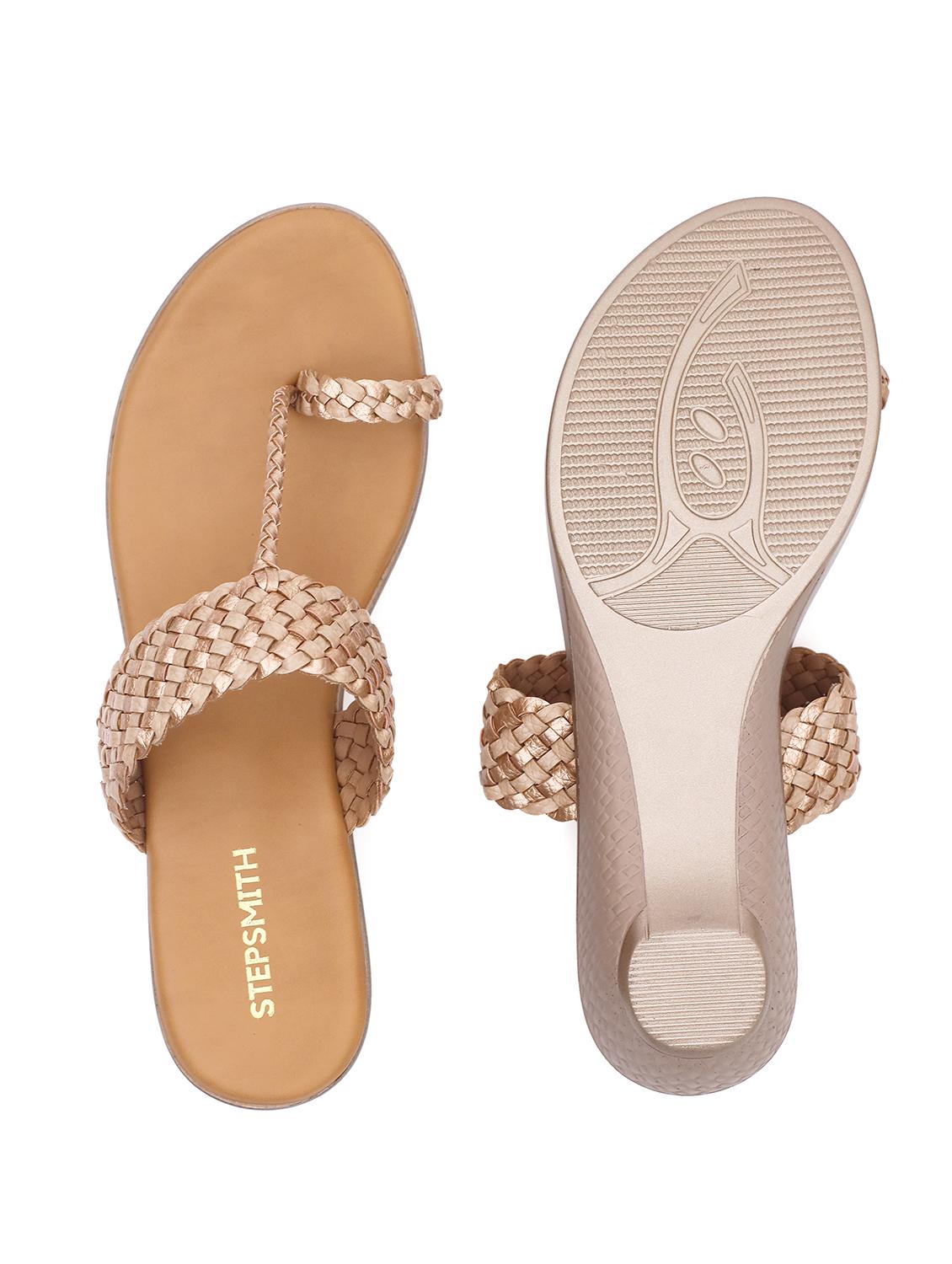 grey kolhapuri slipon sandals - 17835224 - Zoom Image - 4