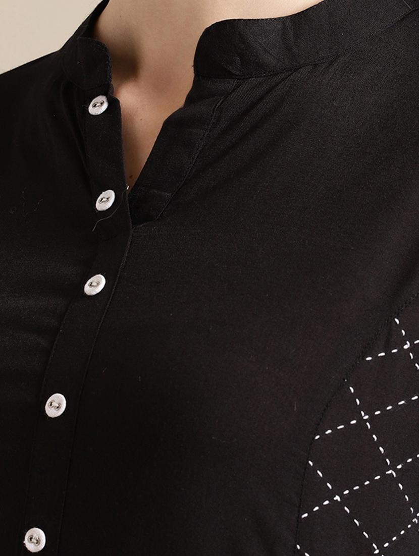solid straight kurta - 17835625 - Zoom Image - 4