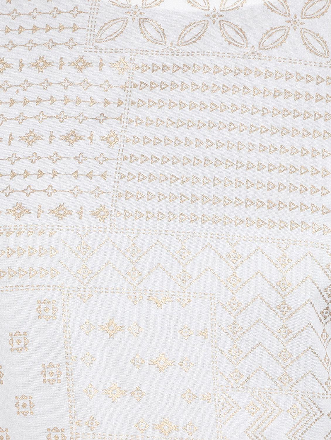 solid straight kurta - 17835997 - Zoom Image - 4