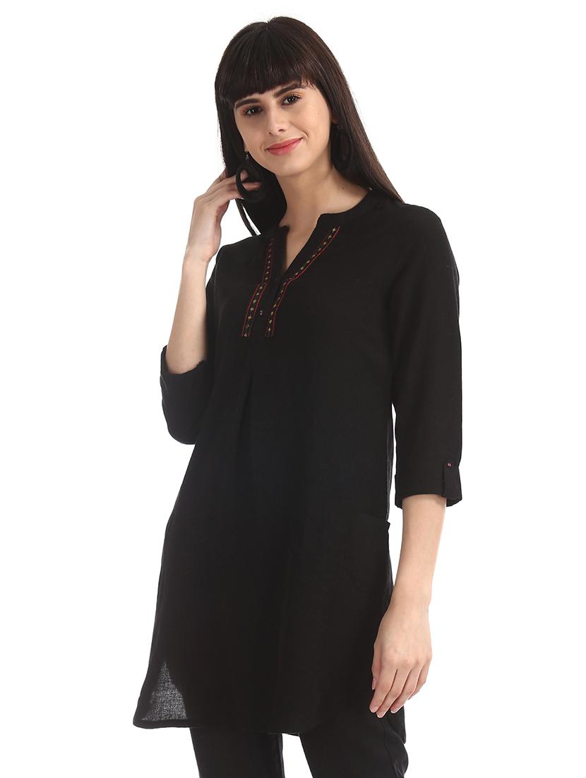mandarin neck embroidered detail tunic - 17836505 - Zoom Image - 1