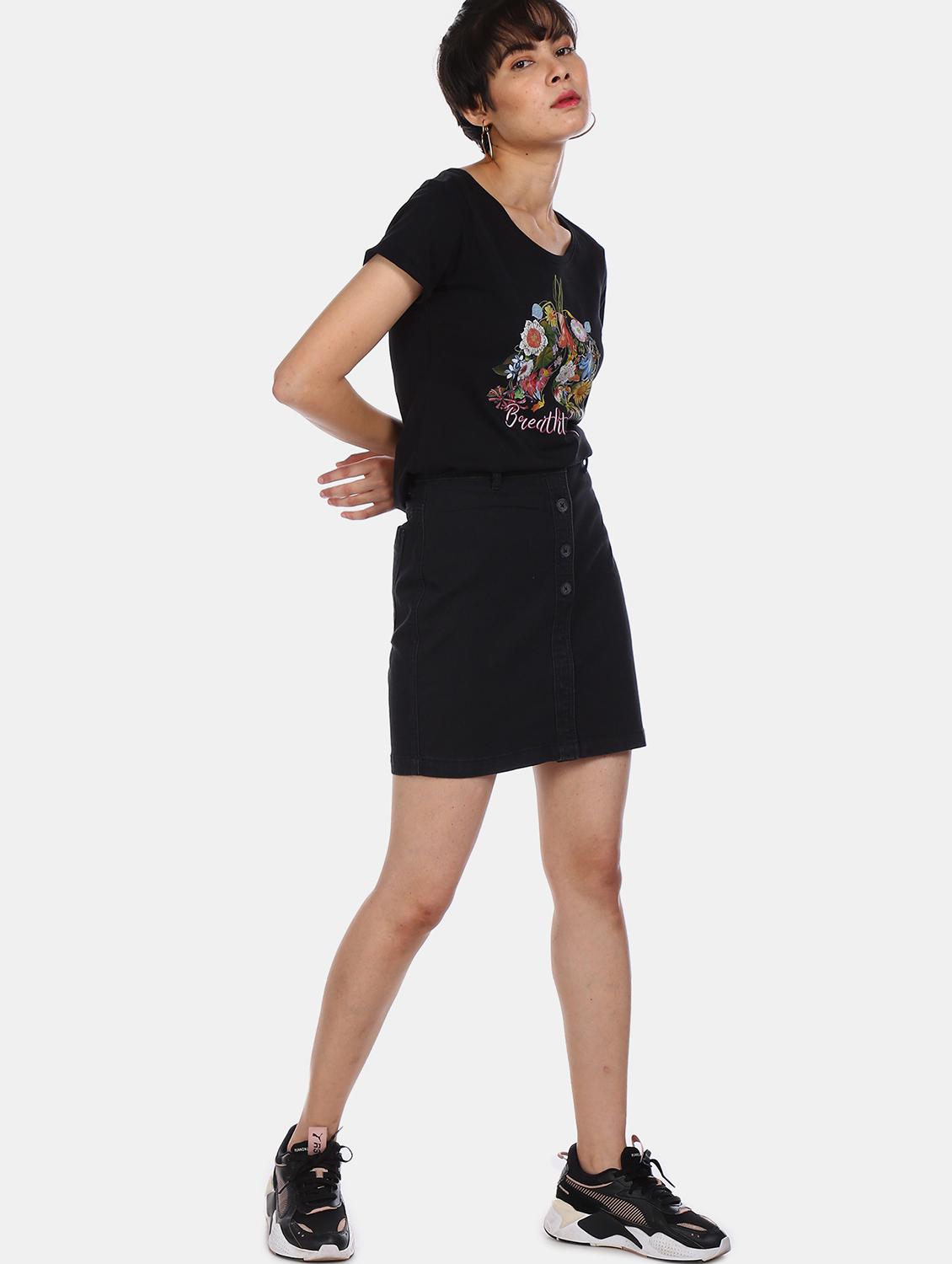 round neck graphic tee - 17836788 - Zoom Image - 4