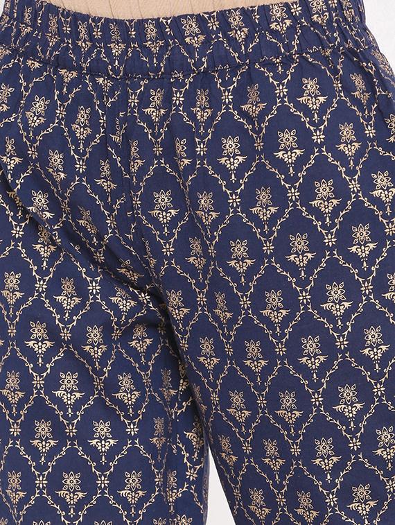 foil print straight kurta palazzo set - 17838042 - Zoom Image - 4