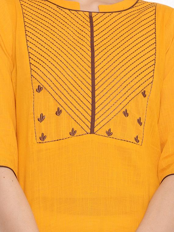 solid straight kurta - 17838106 - Zoom Image - 4