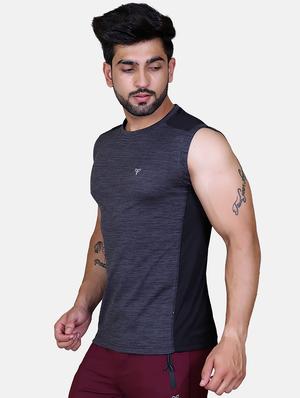 black color block t-shirt - 17838931 - Standard Image - 2