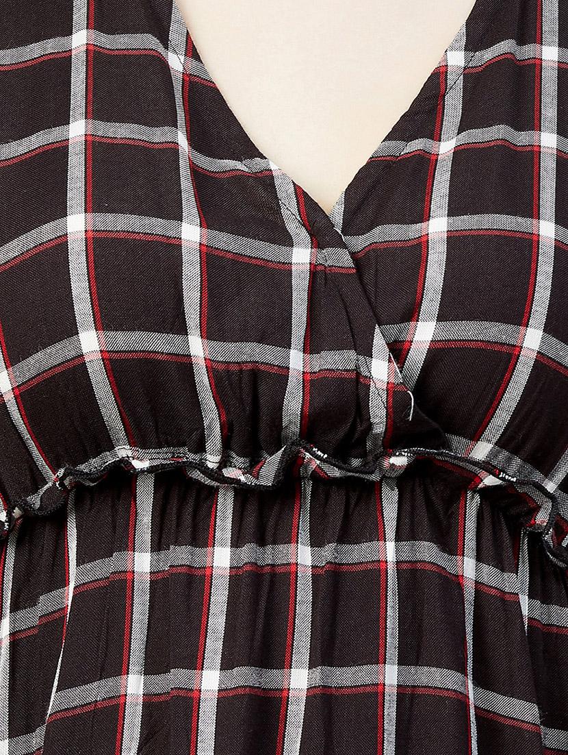 gather detail checkered peplum top - 17839160 - Zoom Image - 5