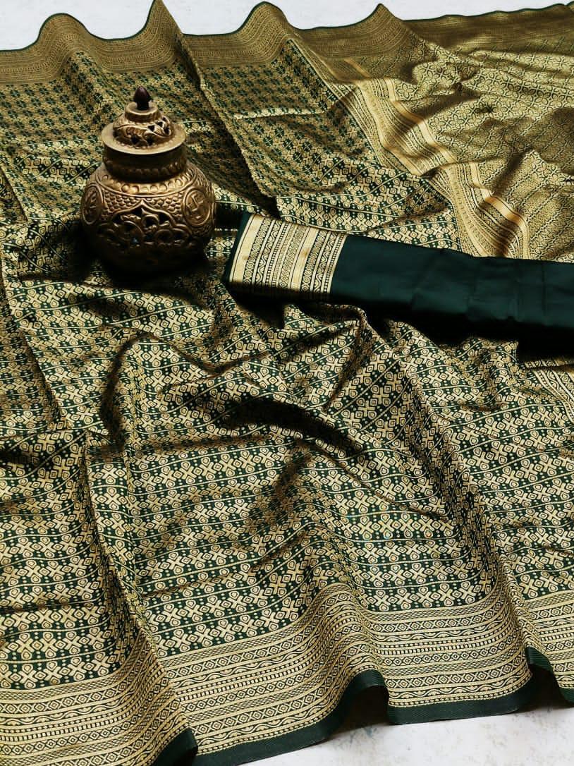 dark green color pure banarasi silk - 17839334 - Zoom Image - 6