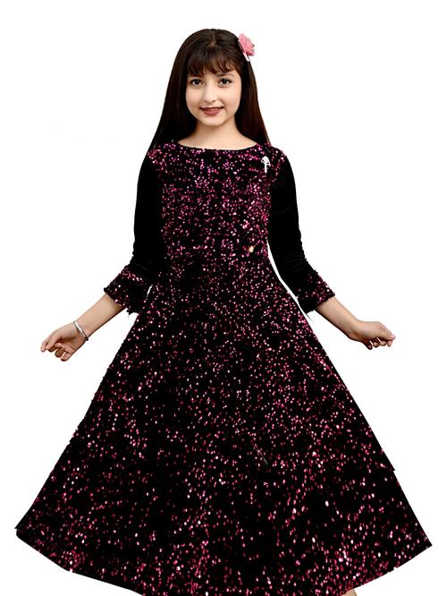 roshni garments design for cute girls - 17839455 - Standard Image - 1