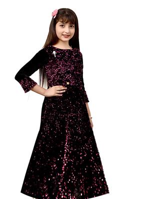 roshni garments design for cute girls - 17839455 - Standard Image - 4